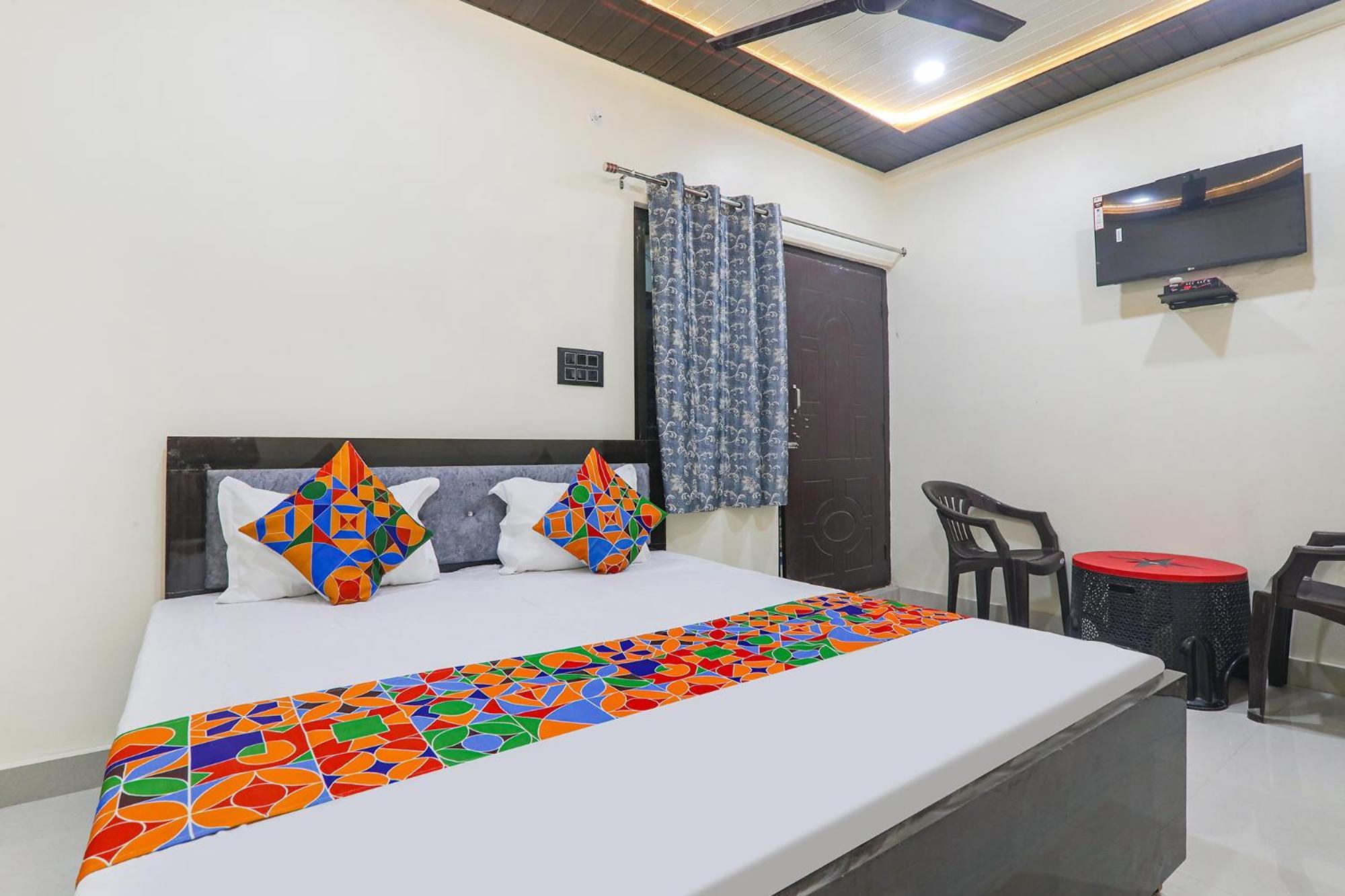 Fabexpress Awadh Inn - 400M From Shri Ram Janam Bhumi Ayodhya Exteriör bild