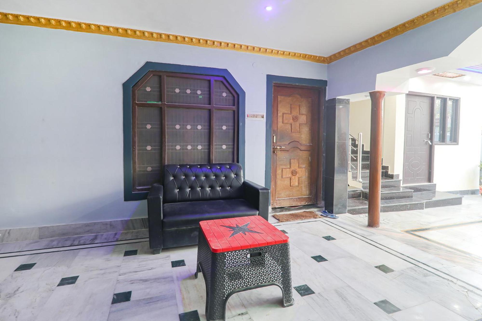 Fabexpress Awadh Inn - 400M From Shri Ram Janam Bhumi Ayodhya Exteriör bild